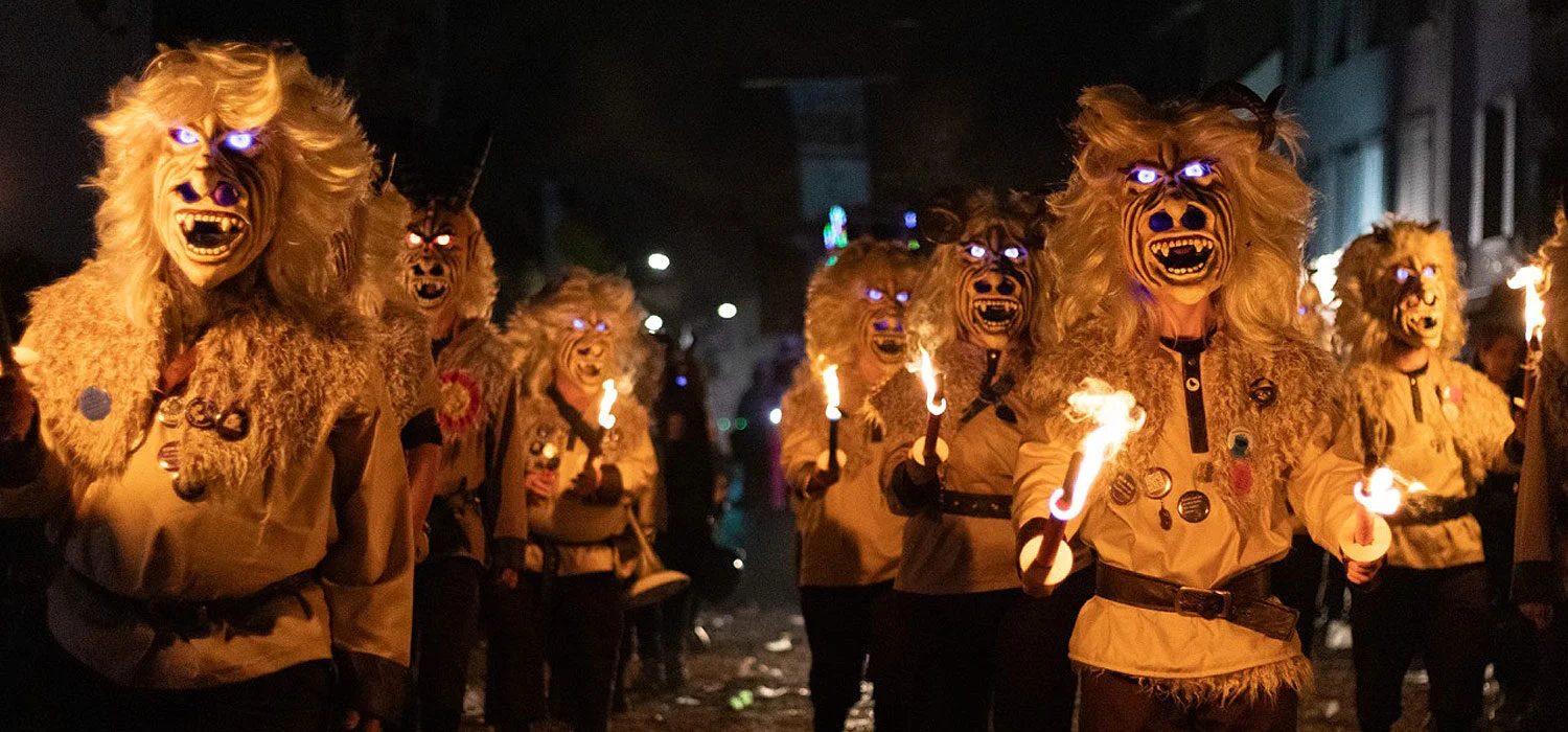 Fackelumzug Fackelumzug am Sonntag